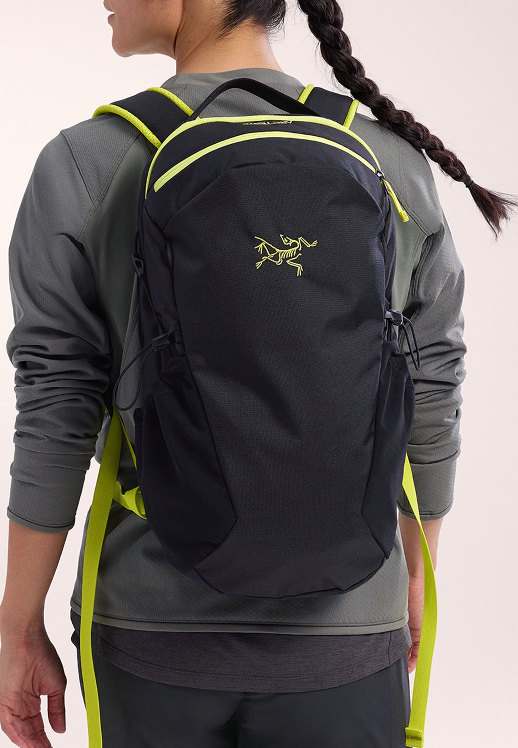 Mantis 16 Backpack - Black/Euphoria